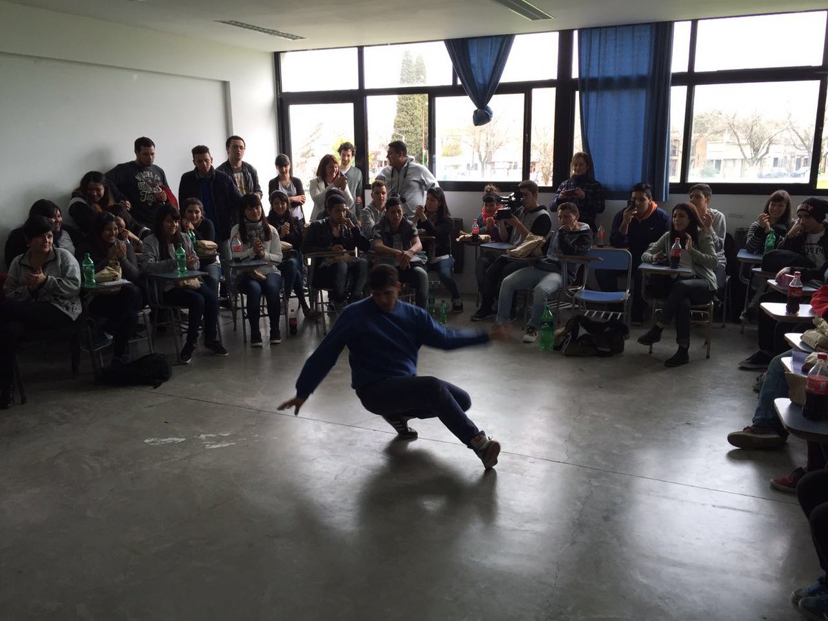 CUCALaPlata's tweet photo. #AHORA 

Hip hop en el @CongresoJumic https://t.co/zdve8Rj18y