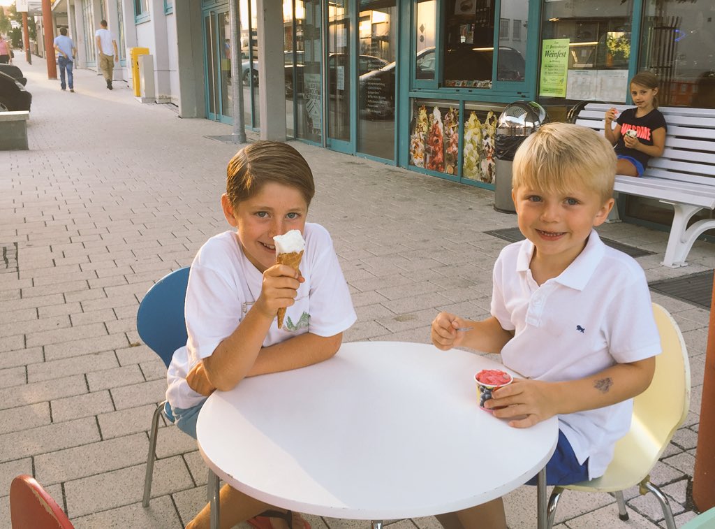 Ice cream shop, table for two #onescoop ☀️