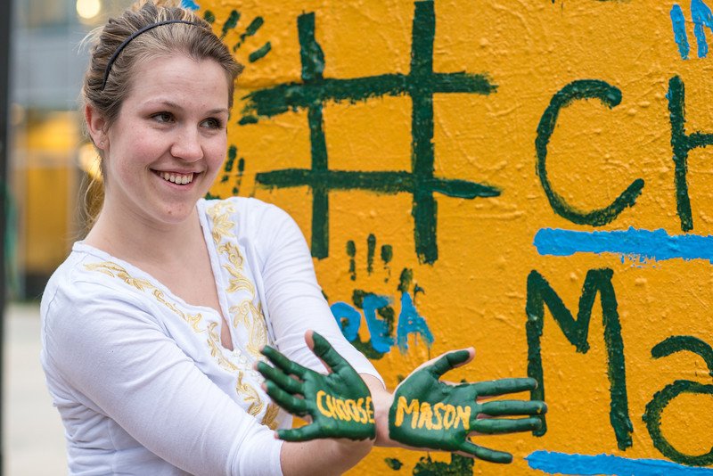 #ChooseMason to start your #career. <a href="/MasonAdmissions/">Mason Admissions</a> is #hiring a motivated individual jobs.gmu.edu/postings/38541.