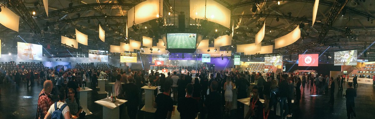 OMGitsAliA's tweet photo. Take a look at the awesome EA booths here at Gamescom. Will be playing Titanfall 2 + Battlefield 1 here shortly! 😊🙌🏻 https://t.co/AS0XWnSRiG