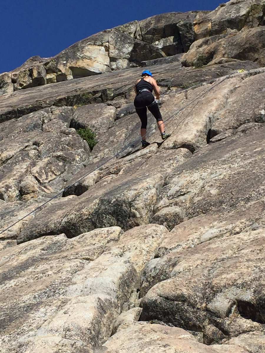 backpackdetour's tweet image. Rock climbing today!!! #adventuredoneright @alpenglowexped #sponsored #blogger #donner