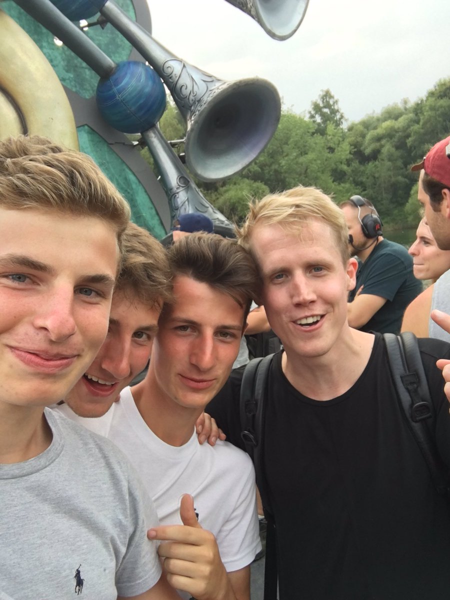 bavve22's tweet photo. Hahaha proud! 😄 'A Day With Jay', E5 now on Youtube! #tml16 @jayhardway https://t.co/bMYC24GveE