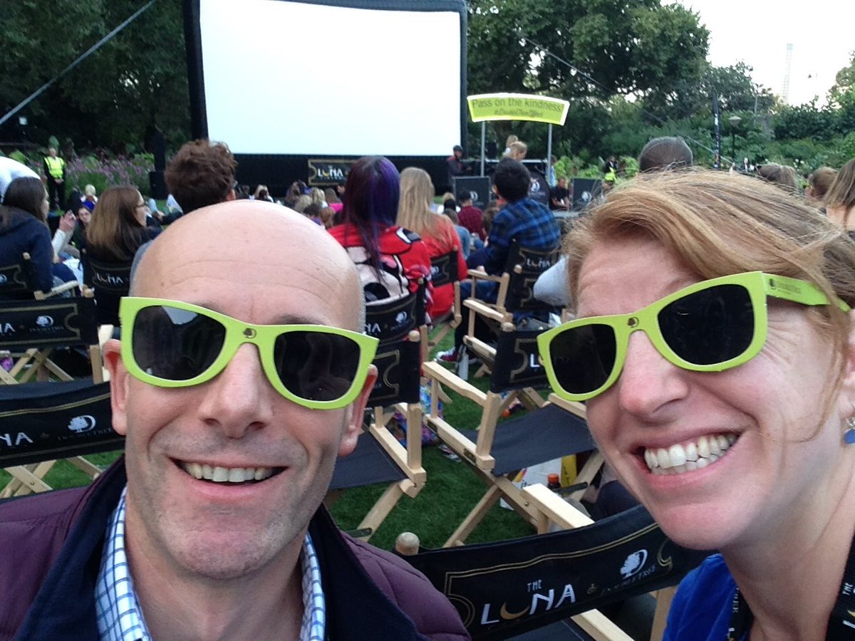 Doonus75's tweet photo. #DoubleTreeEffect &amp; #Contest Luna cinema and Hilton cookie pass the parcel🌛 https://t.co/s4W3CTQlxN