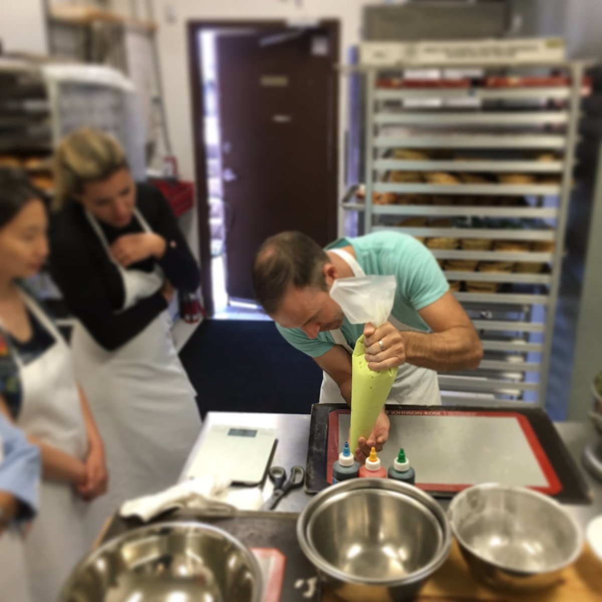 FaubourgBakery's tweet image. Next #macaronclass at Faubourg #kerrisdale on August 23 
👉faubourg.com/macaron-classes