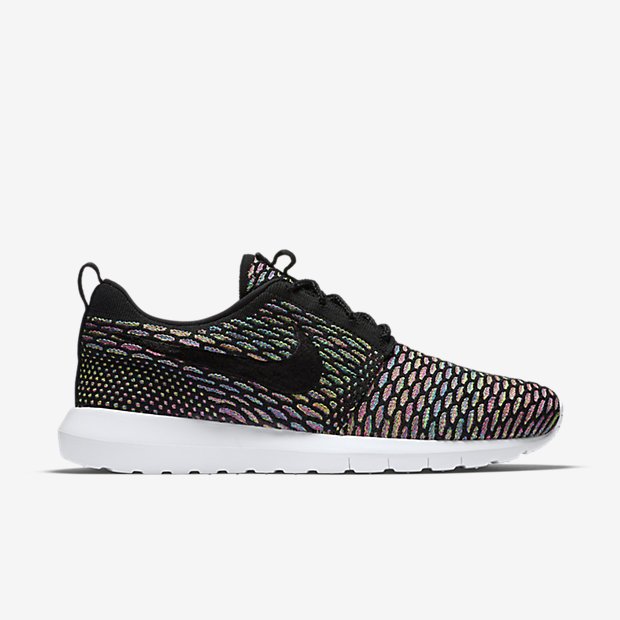 SneakerShouts's tweet photo. Ends Today. Grab the Nike Roshe Flyknit on sale for $88 (Retail $120)

Details -> https://t.co/G8ItpZBd6e https://t.co/Mv29y59a9T