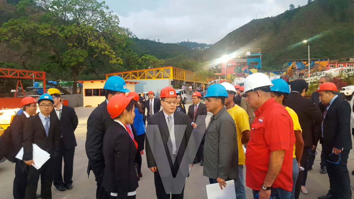 Minhvi_Oficial's tweet photo. Min. @MQuevedoF #OSNVH 24: Se inspeccionó operatividad, avances y rendimiento de Planta de Turmerito https://t.co/oLr4twRRyA