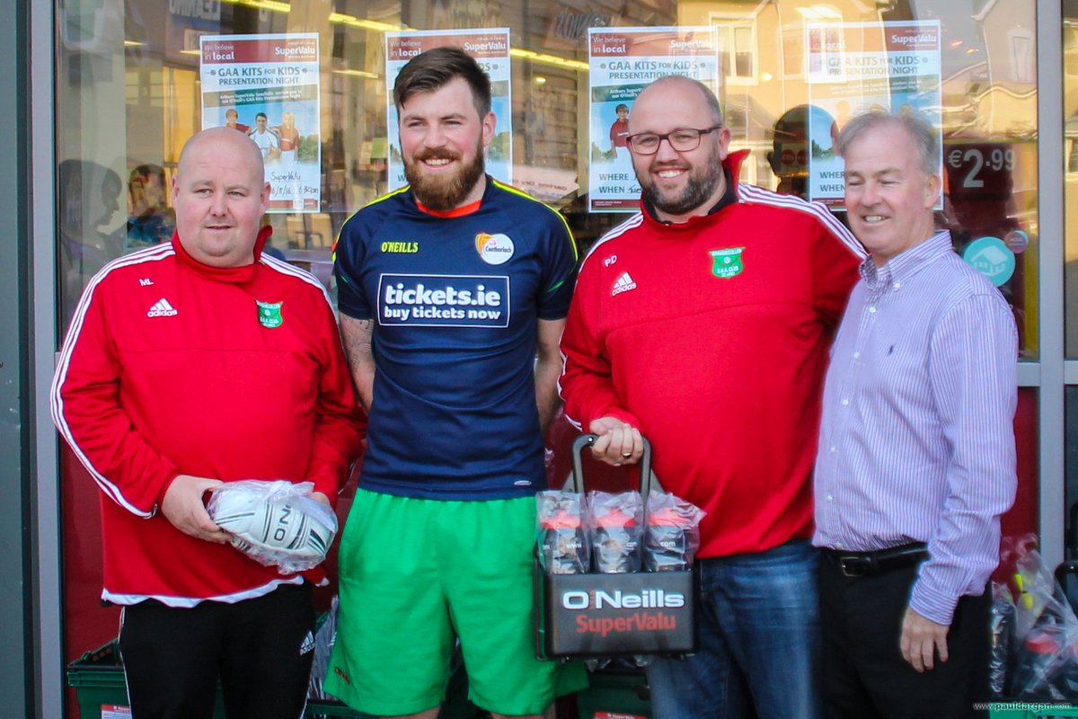 Graiguegaa's tweet photo. Thanks to Nicky and all the staff @supervalu Sandhills in Carlow for supporting the club with Kit for Kids https://t.co/Eyvnap7PEt