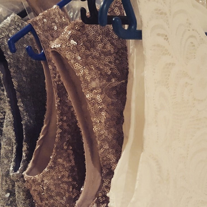 ToitDesigns's tweet image. #CrystalRange orders ready to go!!! Gorgeous skirt and top combinations. #bridesmaid