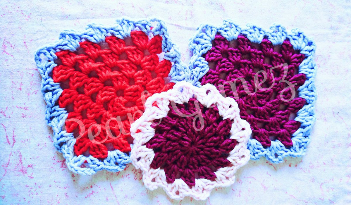 Pearlcrochet's tweet photo. Learn the easy V Stitch Border in this quick step by step tutorial. https://t.co/SUkVOTYlFq #crochet https://t.co/FGKSoLCmhU