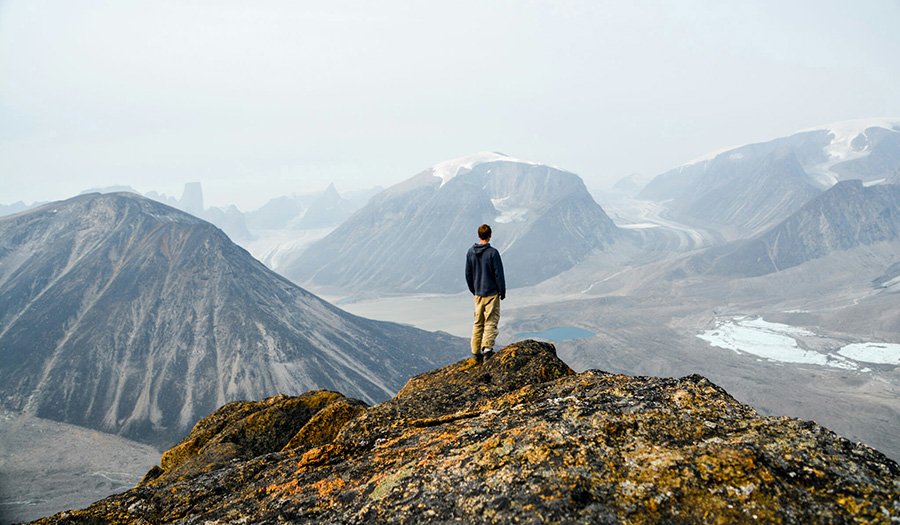 ParksCanNunavut's tweet photo. Mount Asgard in the distance in the amazing #AkshayukPass, #AuyuittuqNP. #TravelTuesday https://t.co/KiLapAzW9V https://t.co/spYttqBajL