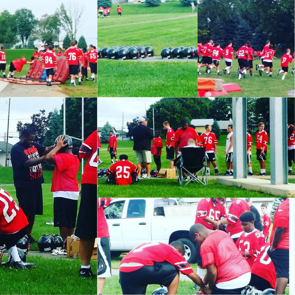 ExecpromoterSM's tweet photo. Day 2 @EastonFootball MS helmet fittings and practice weather was great boys worked together and practiced hard https://t.co/EgOqNawqmQ