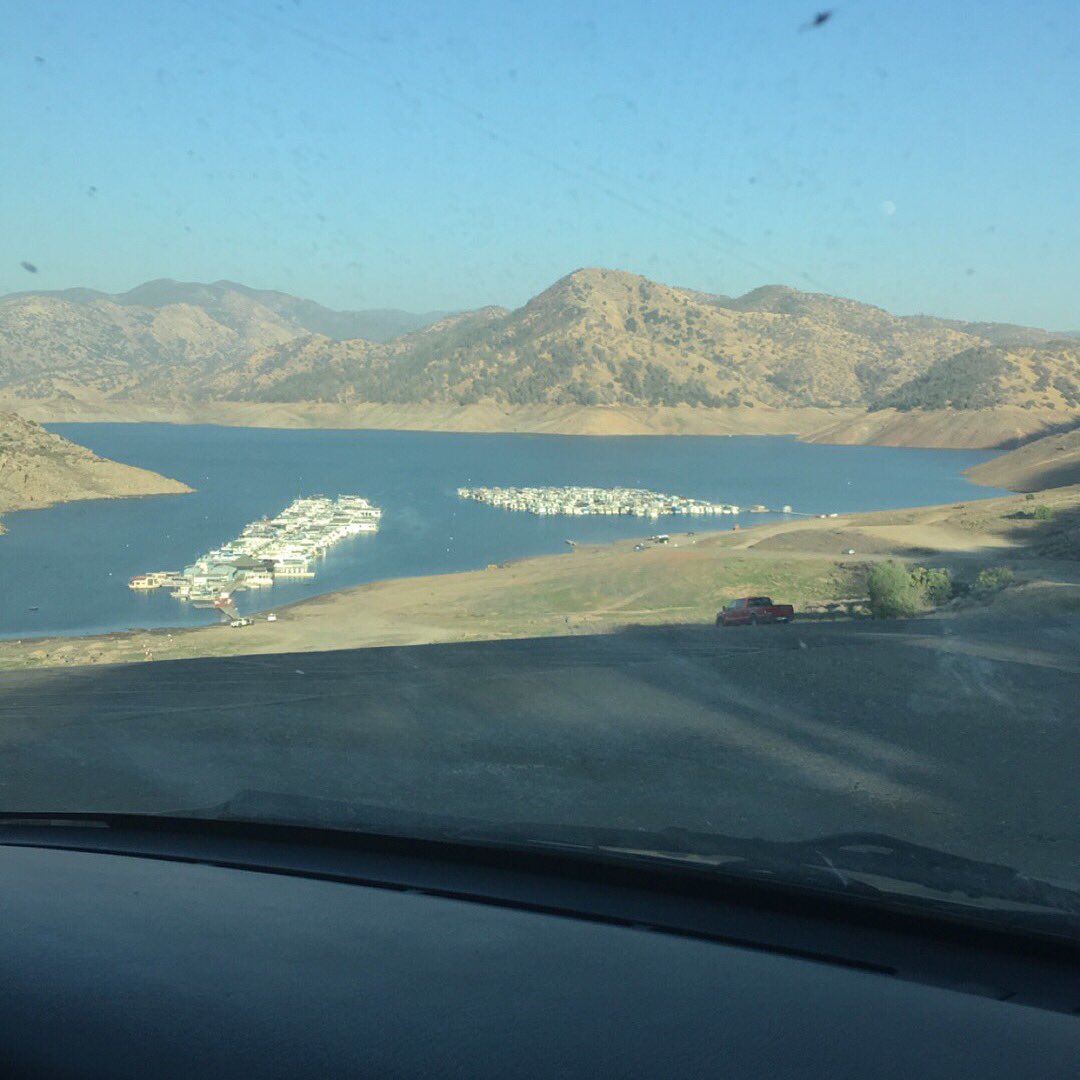 spacey_jane's tweet photo. Lake days getting me by ❣ https://t.co/jSFL8KEq7U