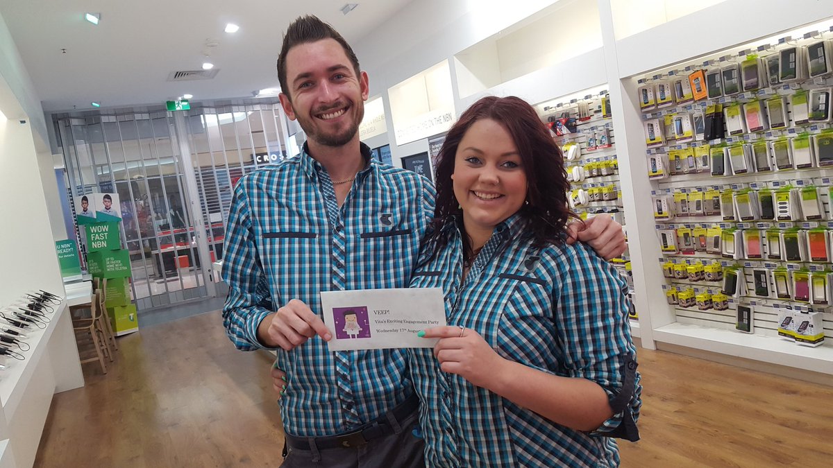 AlibabaAw's tweet image. Chris and taneal are getting engaged!...to their role that is. #veep #lovewhatyoudo