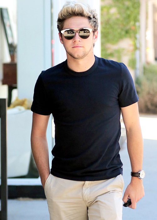 NJHNEWS's tweet photo. August 16th: Niall in West Hollywood (https://t.co/3zGAqnYcb6) https://t.co/9W265BSFMV