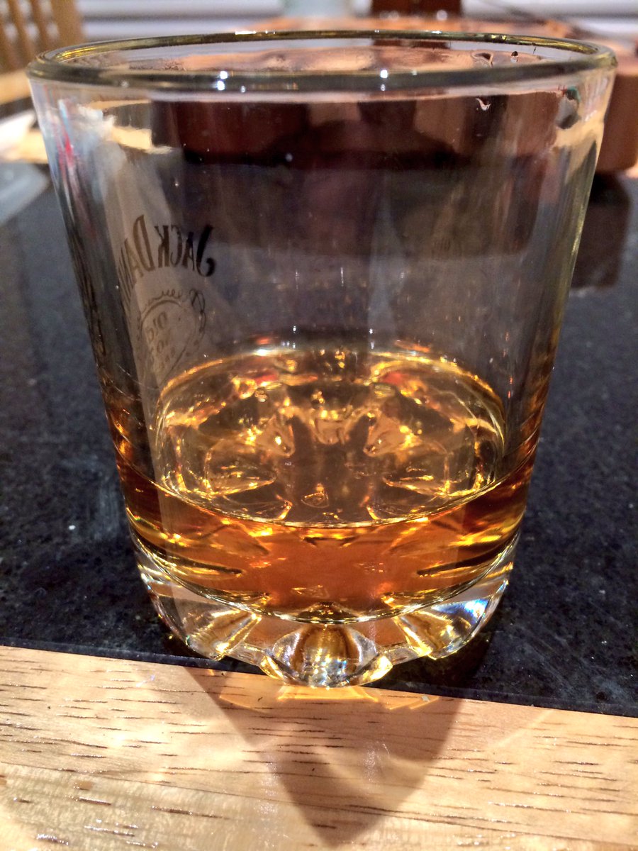 squared345's tweet photo. @lesulon having a glass now, it's lovely and fiery! Thanks! https://t.co/ppgocx9k3e