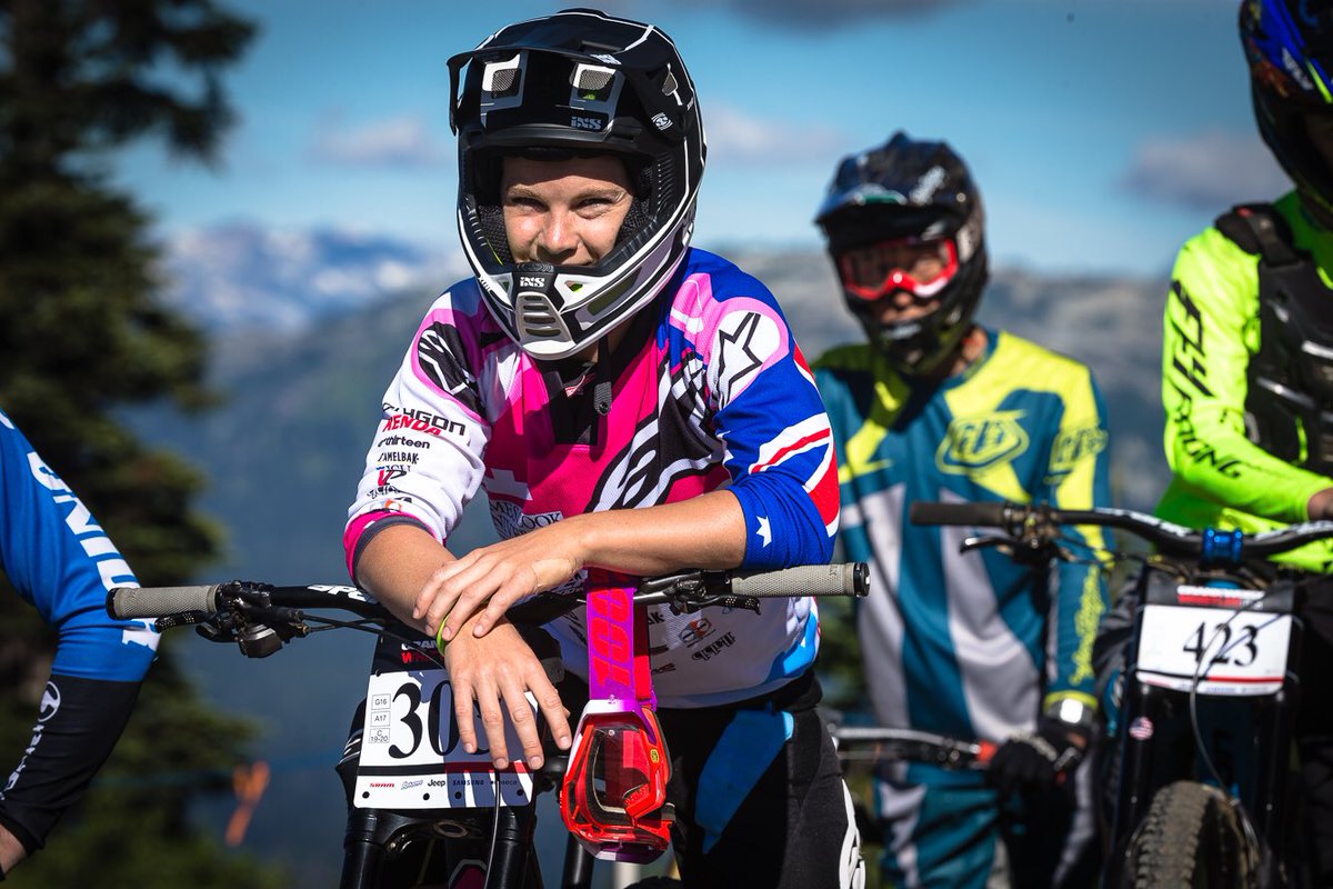 Racers, ready?! Pro Categories coming up for Garbanzo DH, incl. <a href="/TraceyHannah/">Tracey Hannah</a>, last year's 4th place finisher. 🤘