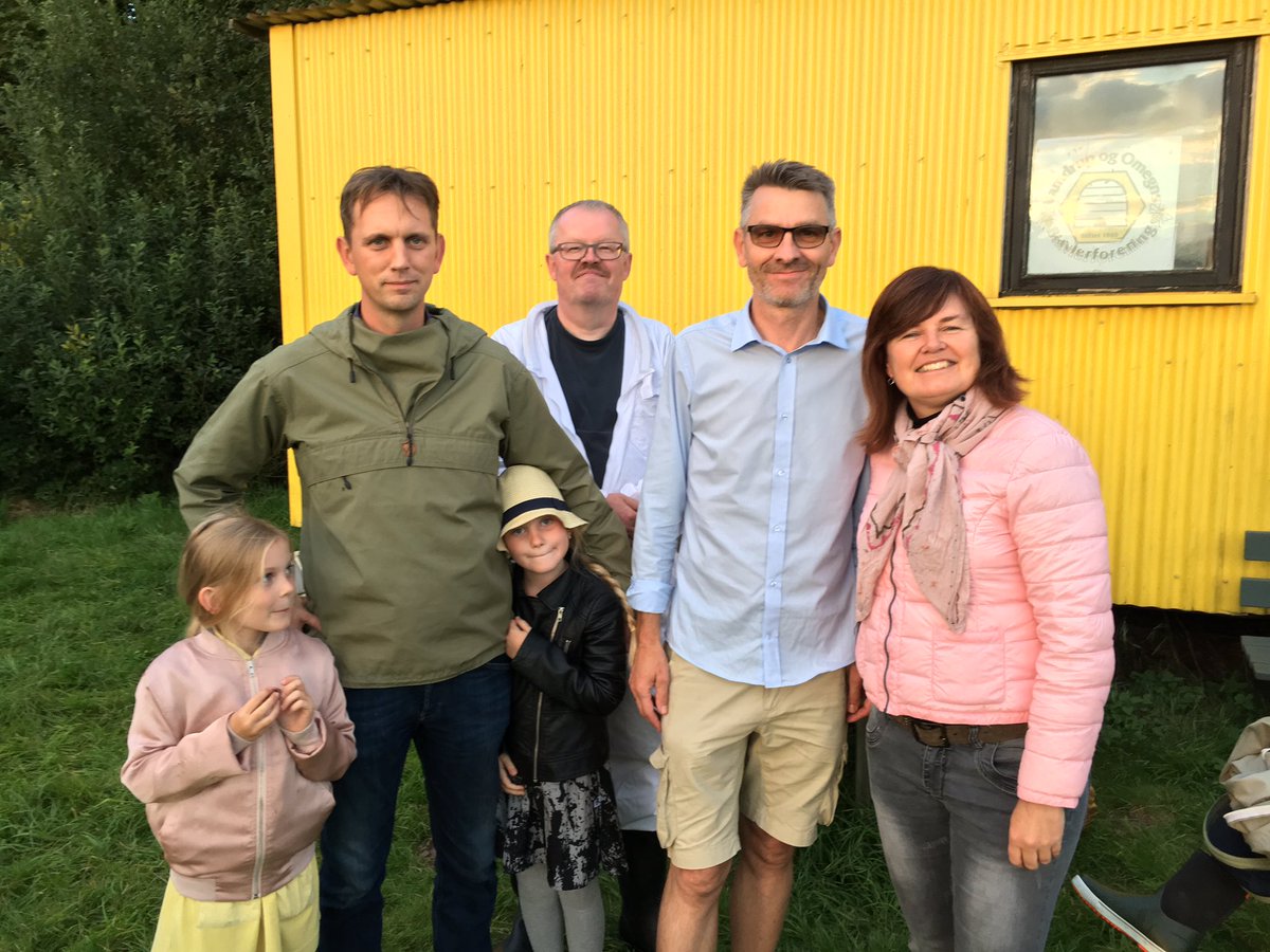 MF_K_Lorentzen's tweet photo. Biavlerskolen #Vamdrup: Inspiration t at sikre flere vilde blomster t bier &amp; insekter i #Kolding budget17 #kompoldk https://t.co/khkK2CZOjU