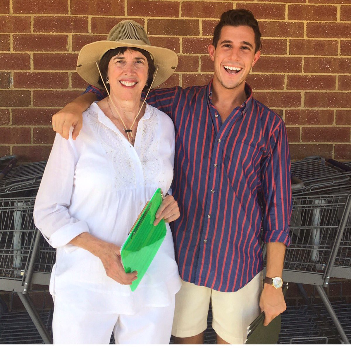 PhoenixLSTrent's tweet photo. Welcome Joan Golden, our wonderful new voter registration captain! #OperationRegistration🇺🇸 #VirWINia @HillaryforVA https://t.co/0ag93kiG8O