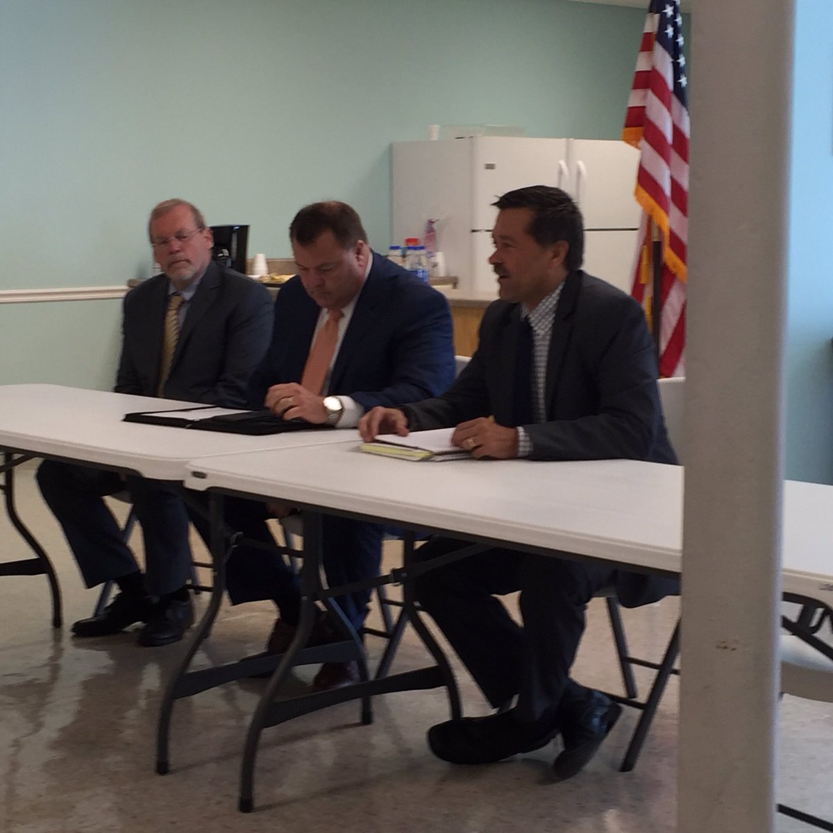 LeeCountyIDA's tweet image. Thanks to @RepMGriffith @BillCarrico @delterrykilgore for meeting with us in Pennington Gap today.