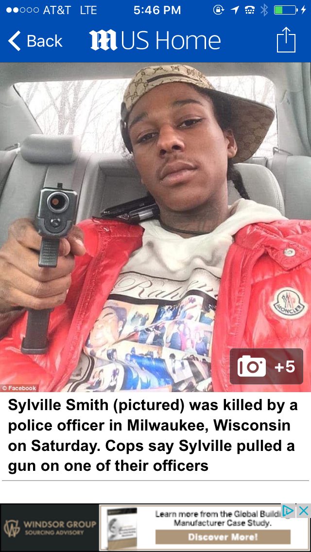 johnnmichaels's tweet photo. Let me understand this. Kid pulls gun on cop, cop defends himself, shoots kid and people are pissed. #Milwaukee #cop https://t.co/RtxDy0XmL6