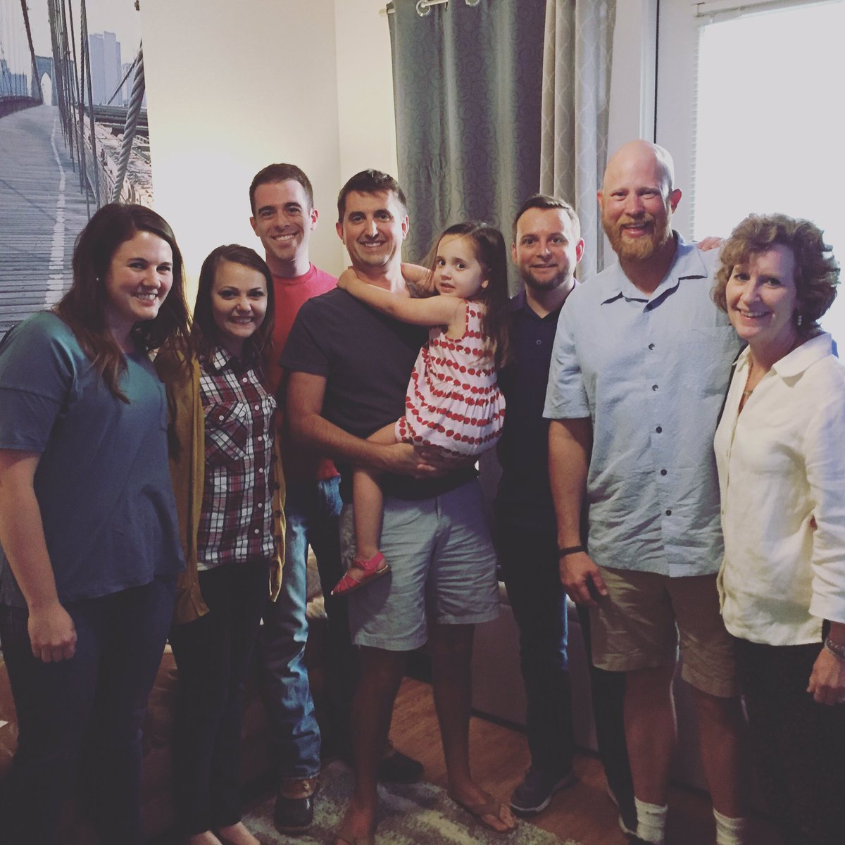 MatthewGeddie's tweet photo. Tonight we prayed for you @TravisAvenue_CM! We can't wait until all are back in the Fort! #travisavecm https://t.co/ybzw0TmSde