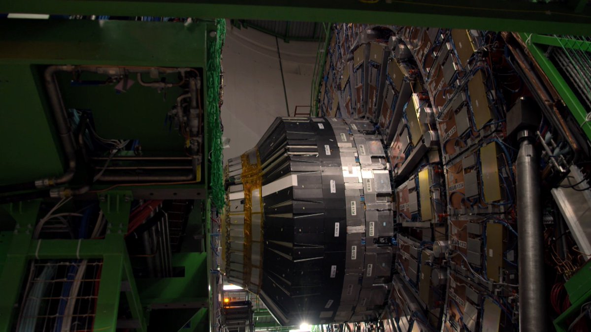 ScienceChannel's tweet photo. The Large Hadron Collider cost $6.4 billion to build and about $1 billion/year to run. #ParticleX https://t.co/OLB7SPpqw1