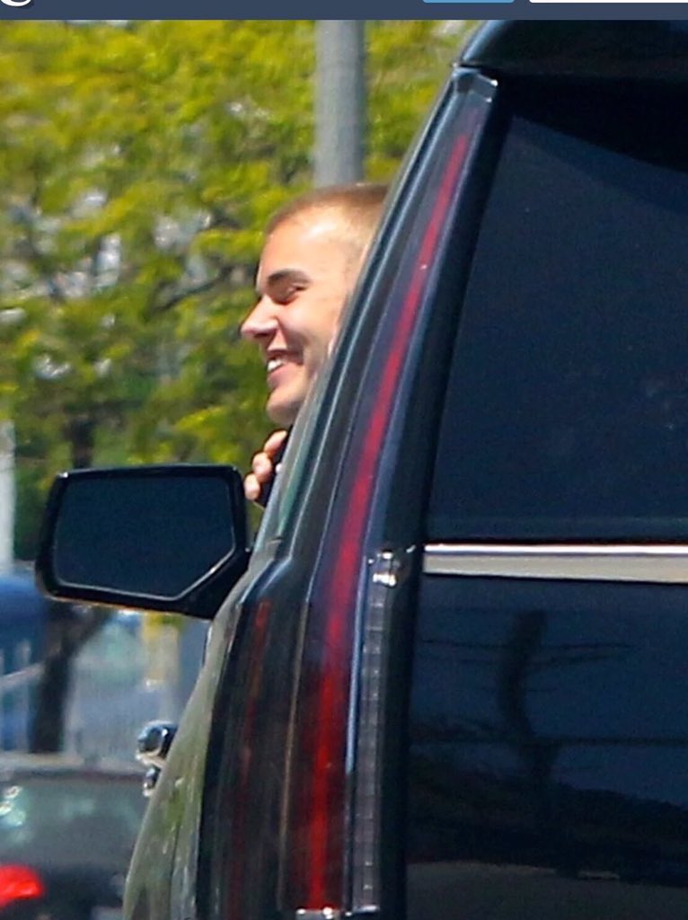 PraiseSexrauhl's tweet photo. cutie https://t.co/JTAzEMB3aQ