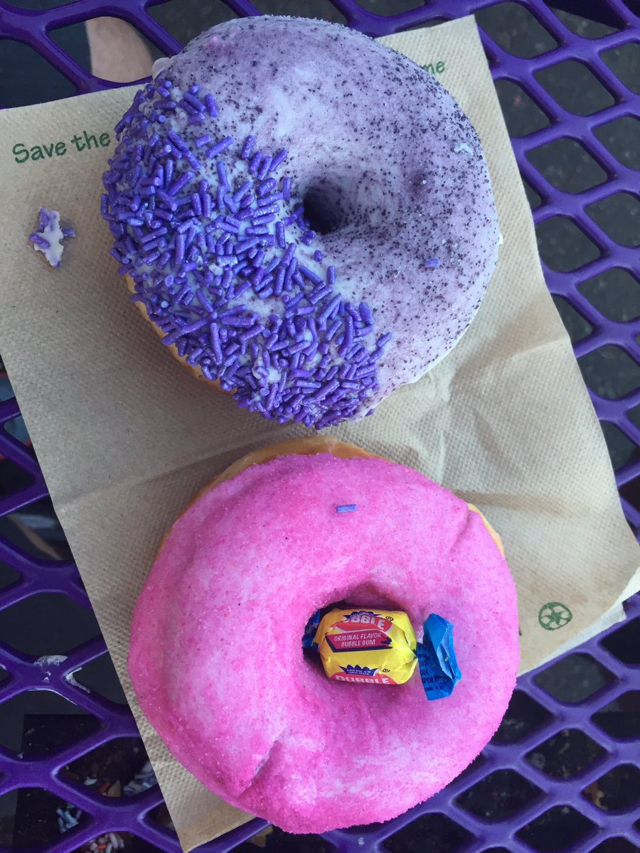 stumaas's tweet photo. @VoodooDoughnut soooo much goodness in these! https://t.co/0pmmVReBc7