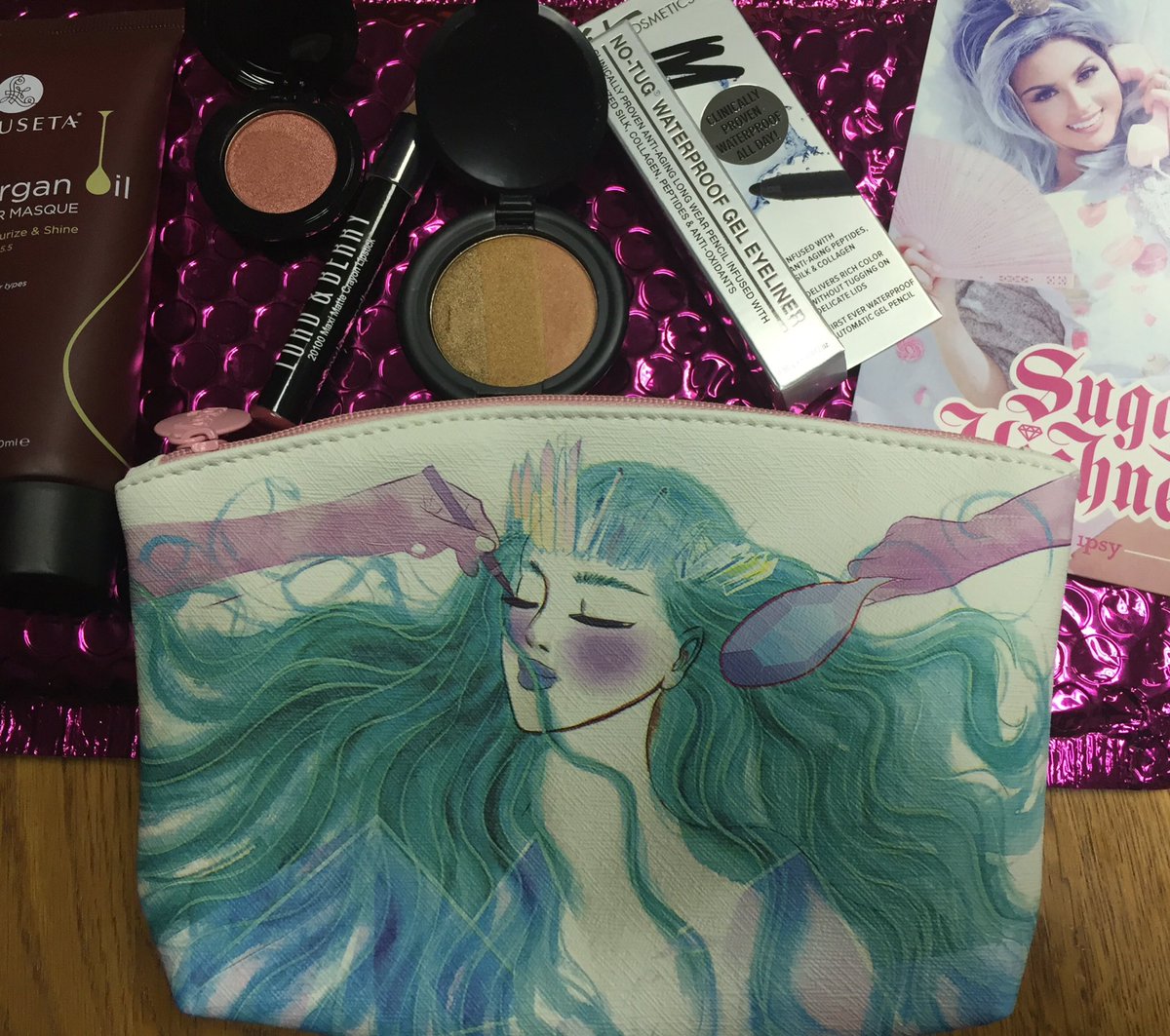ithacalashdiva's tweet photo. @ipsy love love! https://t.co/y8vzfoEXYQ