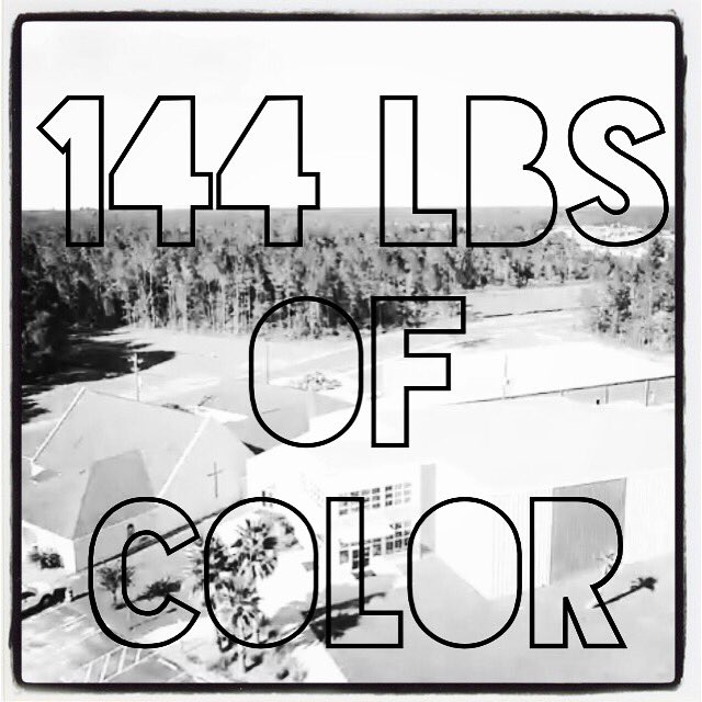 allisonmurray's tweet photo. 144 lbs of color. A billion teenagers. Chaos shades. LETS GO!!! 🙌🏼 see YOU tomorrow!! #ChaosColorFight2016 https://t.co/GoVSpuDcwh