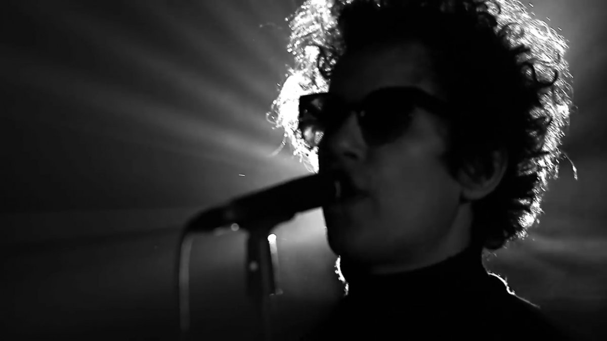 ItsJUMBLE's tweet photo. Hasta ahora, 3 discos y 3 videos de @orlprojects en 2016. Este es el nuevo: #PineappleFace https://t.co/OH02hI90Ui https://t.co/ILptyzJMr2