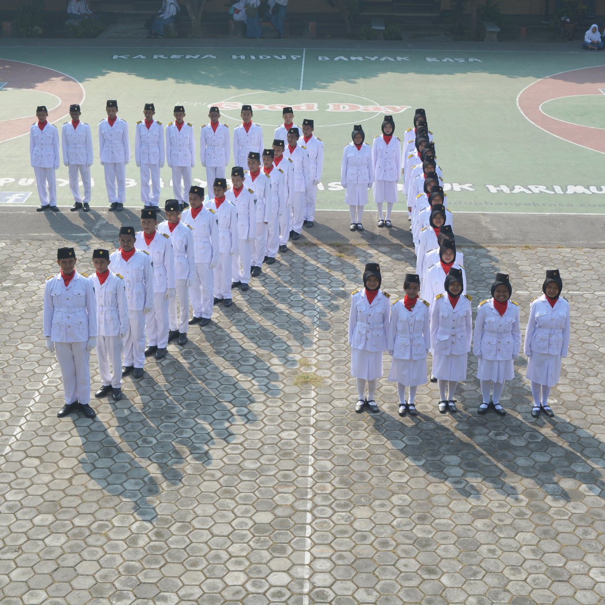 Koreografi 71 tahun Indonesia Merdeka oleh Pasukan Pengibar Bendera SMK N 1 Bantul 👏👏👏