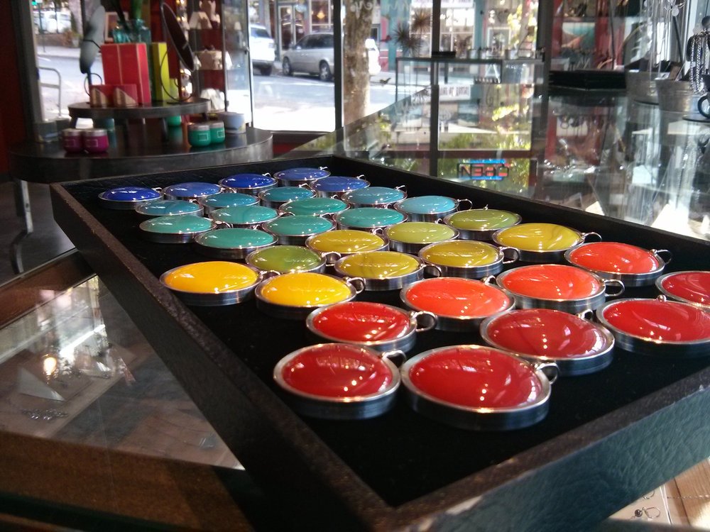 YelpBellingham's tweet image. The Weekly Yelp highlights some of our fave spots in @FairhavenCom! ow.ly/Deqx303j4a2