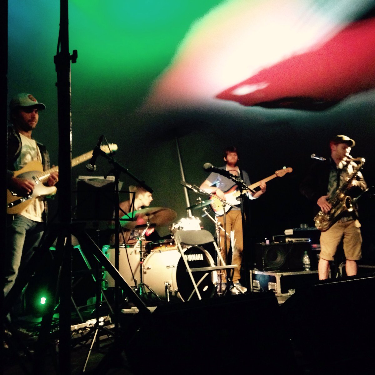 <a href="/DuskiBand/">Duski</a> being incredible at <a href="/GreenManFest/">Green Man</a> tonight