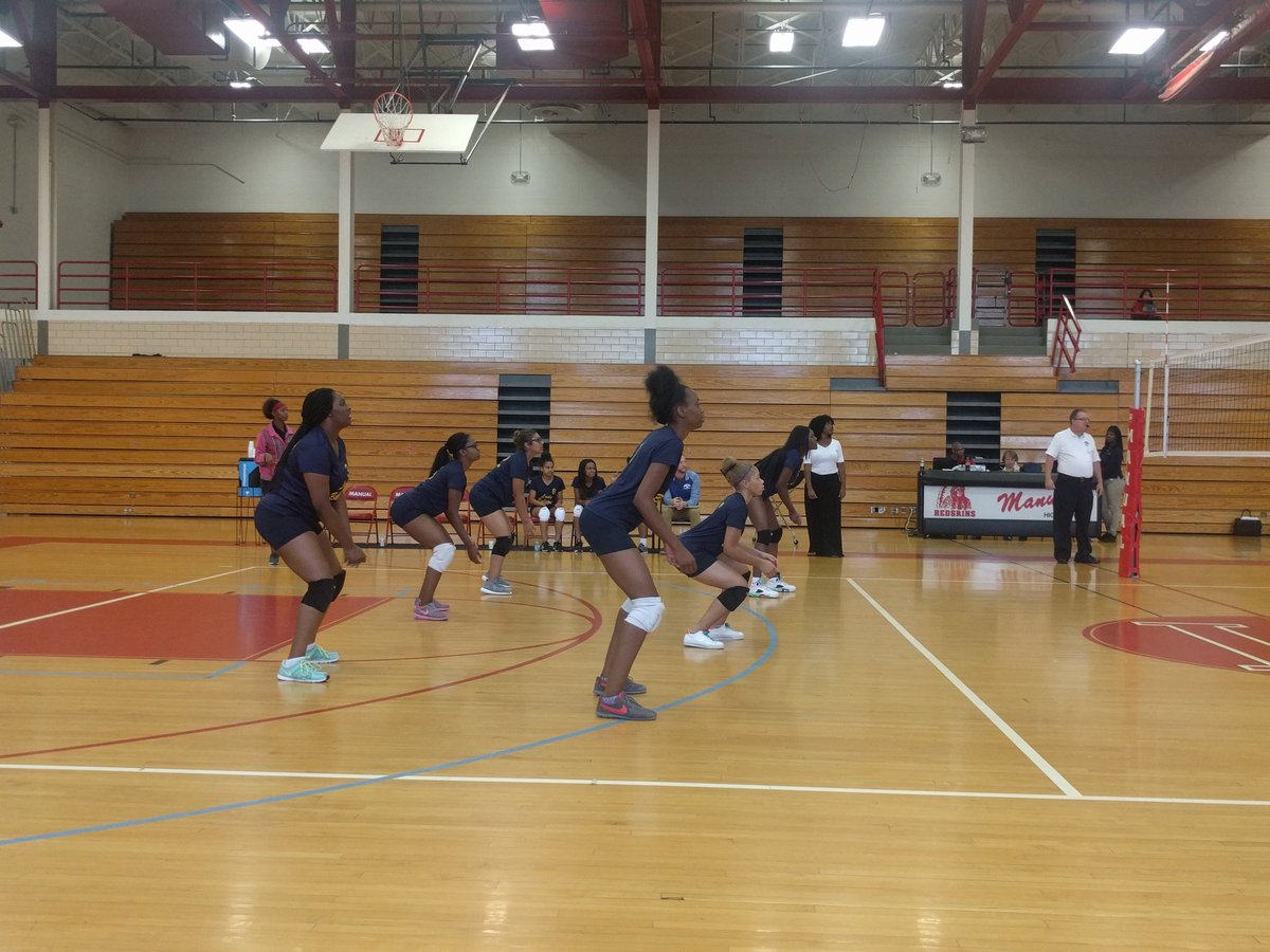 LighthouseIndy's tweet photo. Girls ready for the winning point! https://t.co/tNdoD8RbNE