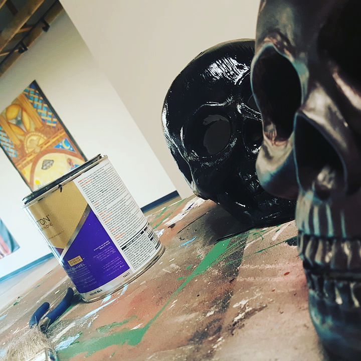 AztecSmurf's tweet photo. Next project in the works...#aztecsmurf #downtownphoenix #calacas #pitufoazteca #twitter #phoenixart #skull #diadel… https://t.co/U7PihwuO6U