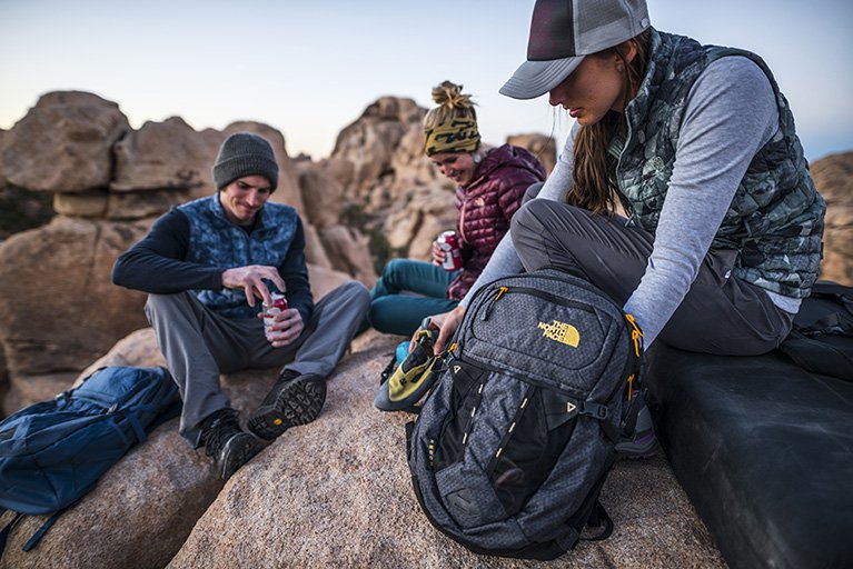 Holds 24 hrs of business and casual, with room for overtime. Check out <a href="/thenorthface/">The North Face</a> packs @ pbxx.it/gvz7DH