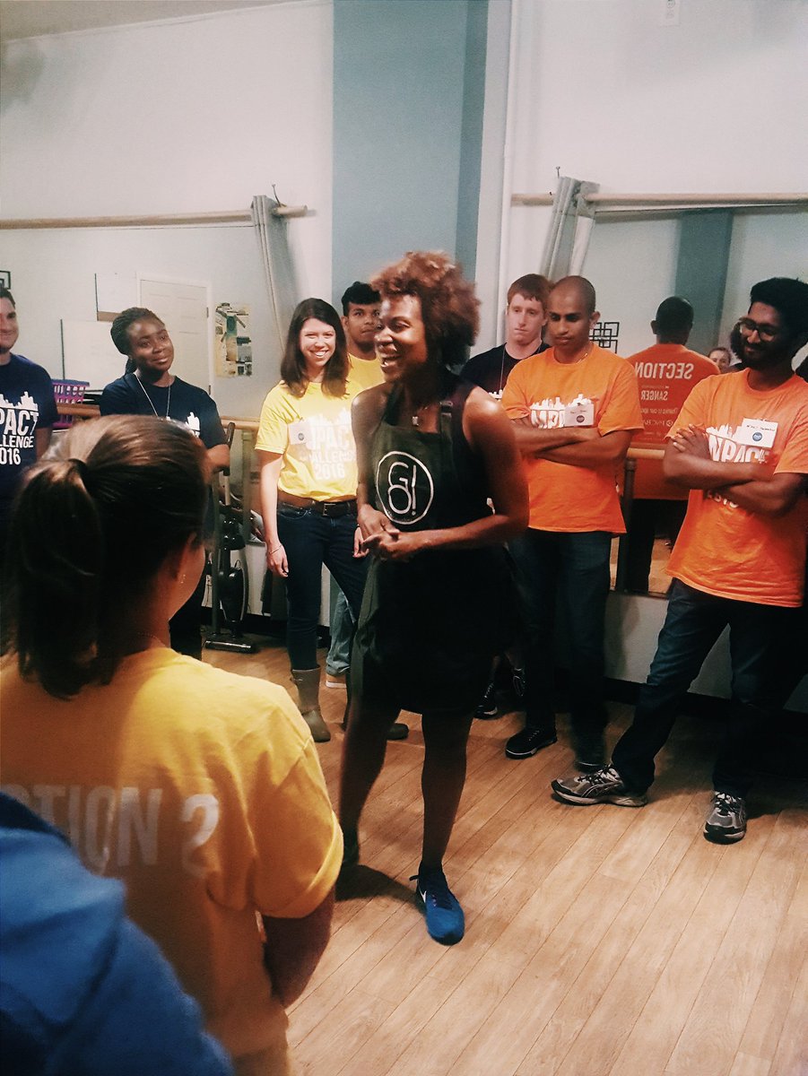 foodlabdetroit's tweet photo. Using fresh juices &amp; smoothie, Go Smoothie is positively influencing dietary choices made by Detroiters #RossImpact https://t.co/C0skV5d8ca
