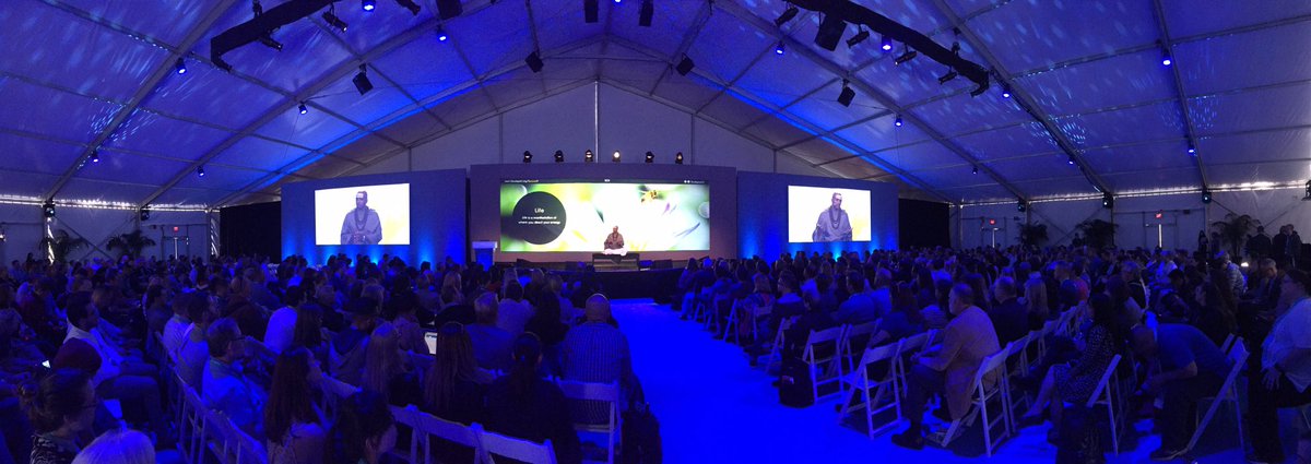 DandapaniLLC's tweet photo. I learnt today that you can listen to someone speak about concentration and tweet about it the same time. #Xerocon https://t.co/uSkH4lTGbJ