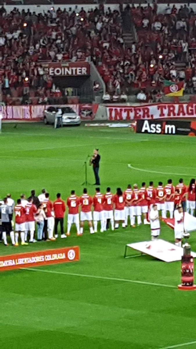 Rafaelpoa's tweet photo. Admirem @Vini_Netto ao sax https://t.co/aReJ6Tghtc