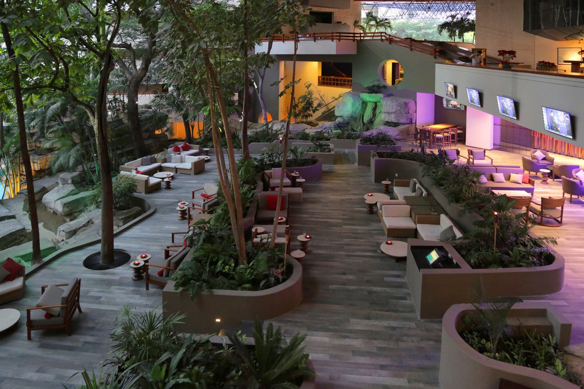 Marriott_Tuxtla's tweet photo. #SeVale un break en nuestro great room. #Chiapas https://t.co/XRQ5KFVVrG
