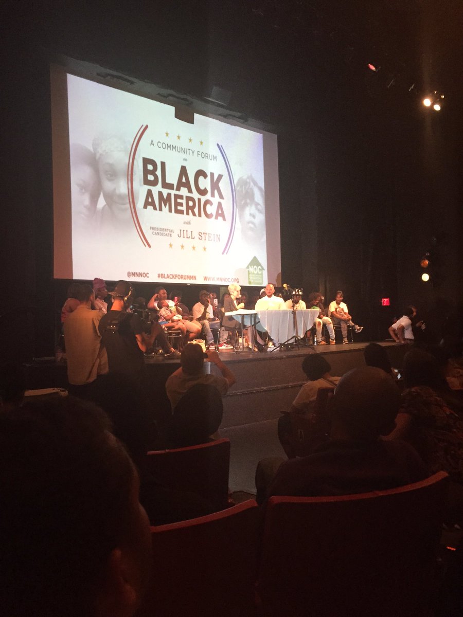 freemanryan95's tweet photo. Big cheers for new independent party at #mnnoc #blackforummn with #JillStein https://t.co/lwXpsYiRfn