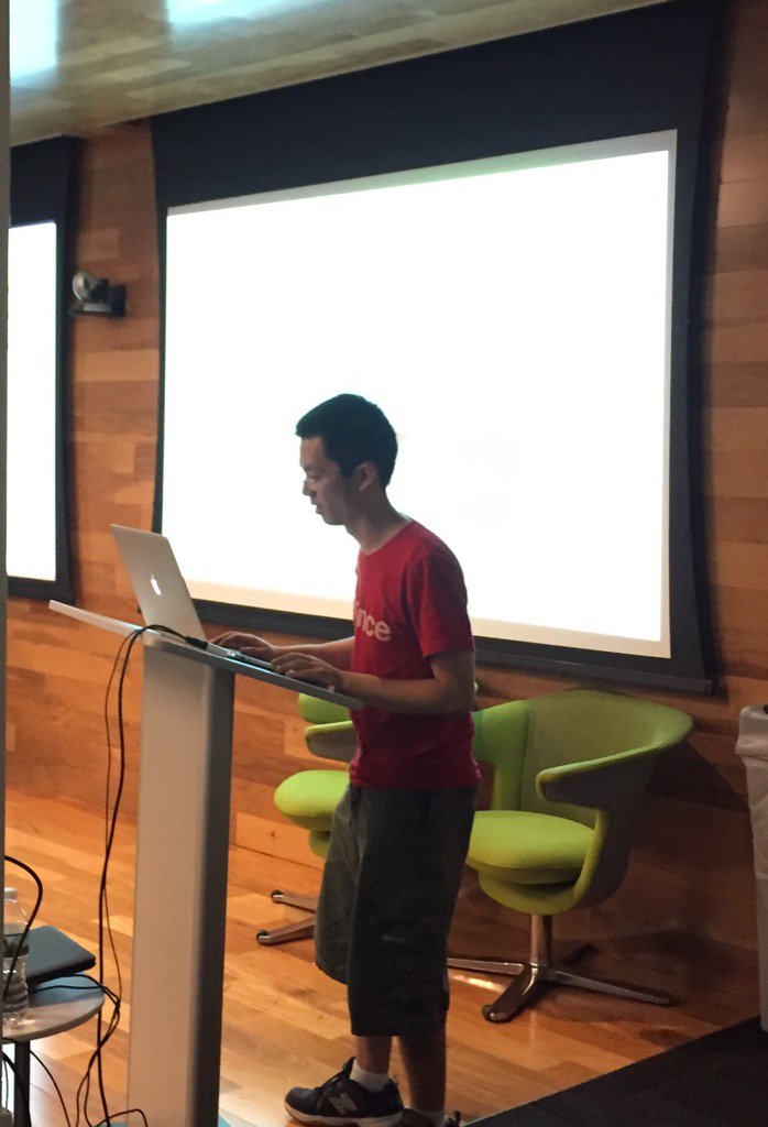 .<a href="/left_pad/">henry</a> talking about GUY FIERI at <a href="/NYCHTML5/">NYC HTML5</a>.