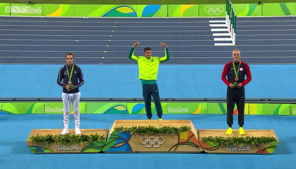 BBCSport's tweet photo. Thiago Braz da Silva has got the crowd pumped

He's about to receive his pole vault gold https://t.co/tfHQHqNMYi https://t.co/SyGMctJ6Aa