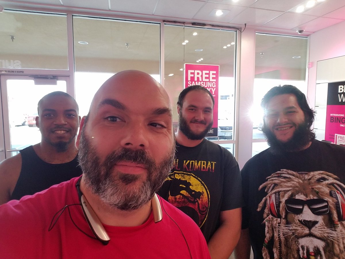 M1_Walter's tweet photo. 5 lines from big red. @M1_spulley @Ki_Ki_Monster @dperry2929 @MobileOneLLC https://t.co/2mACPhLzHh