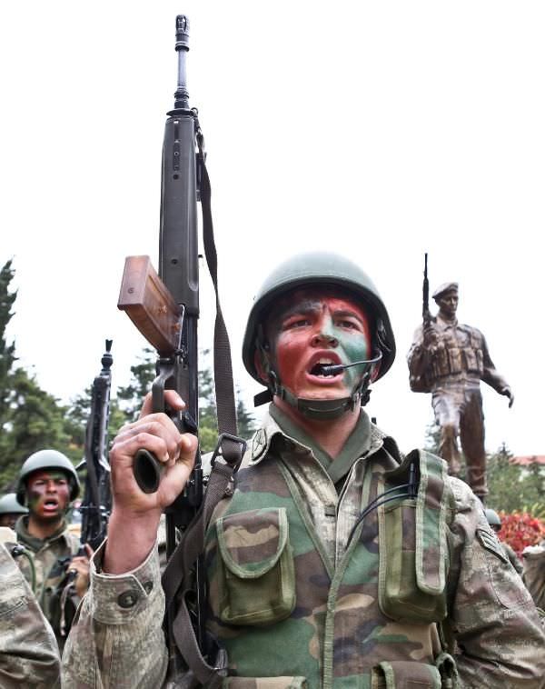 Hainin,soysuzun,döneğin.Alnına "VATAN" yazacağız.