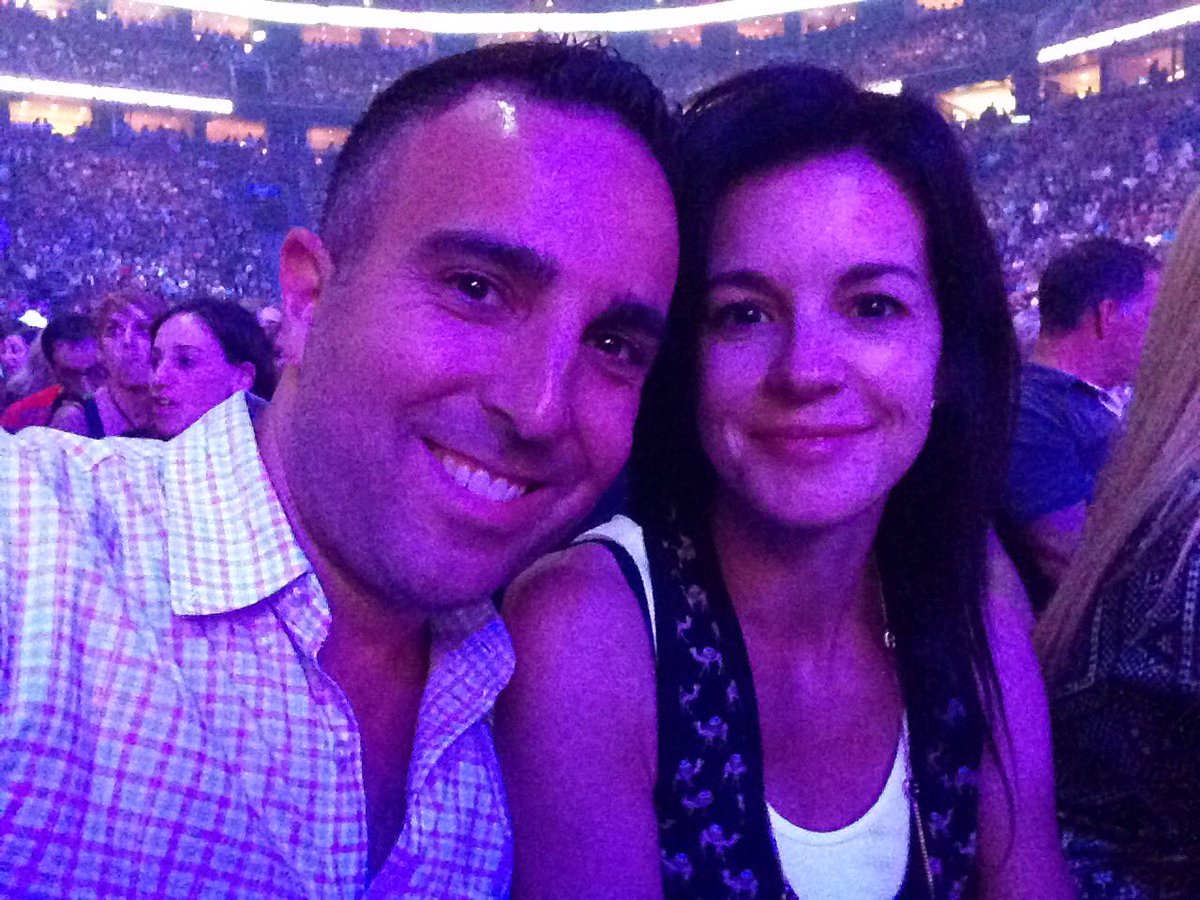 SashaDuby's tweet photo. Date night at Celine Dion's show - awesome seats just in front thanks to my love Sandie Larouche!!
#CelineDionMTL https://t.co/KNKt6rKRQG