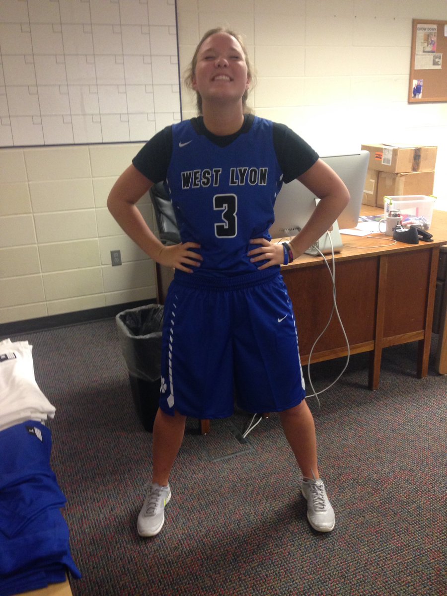 New basketball recruit?@WestLyonGirlsBB @LHPRJB35