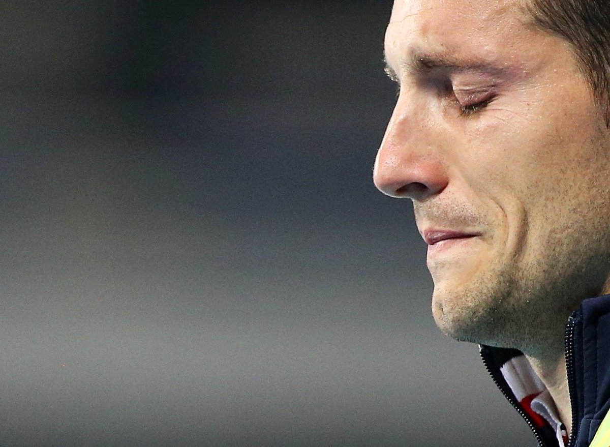 LaurentEric's tweet image. Sifflé, battu ... Renaud Lavillenie souffre et pleure ! 😢