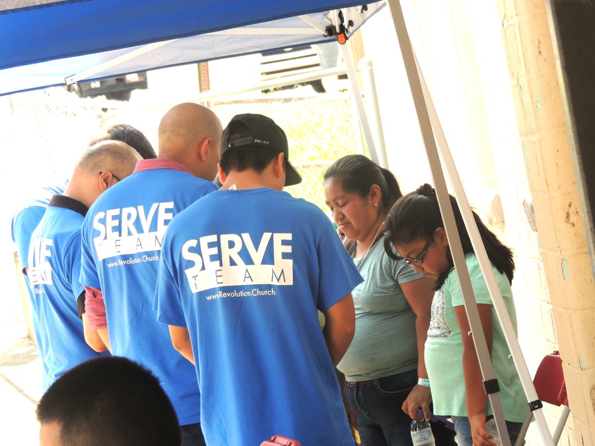 zipcain's tweet image. S/O to the local hispanic pastors who came out to serve the community w/ @RevolutionGA this wknd for #ServeSaturday!